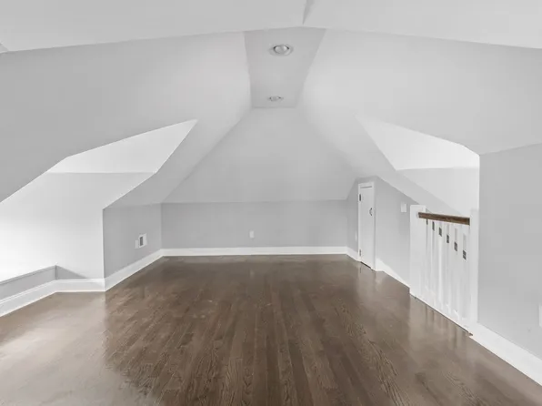 54 Lawton Avenue image 19 of 26