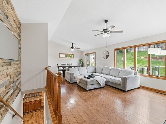 4th image of 2086 20th St