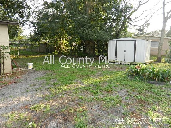 2nd image of 2832 Sprague Dr