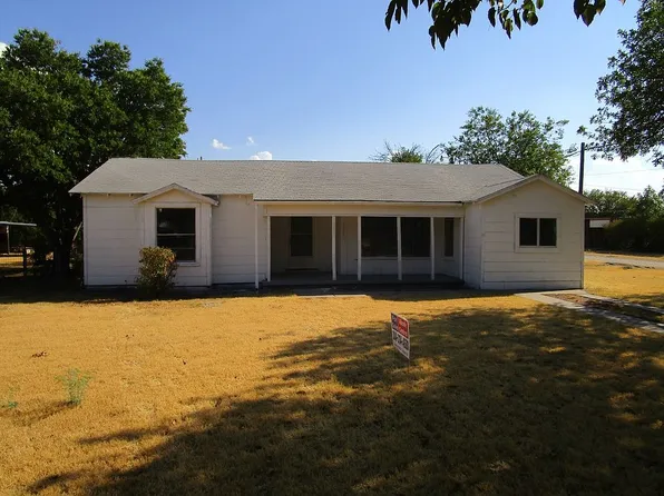 1302 Landon St, Stamford, TX 79553