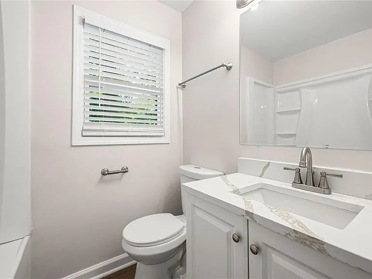 3594 Fairlane Dr NW — Photo 9