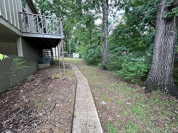 4th image of 11120 Birchwood Dr