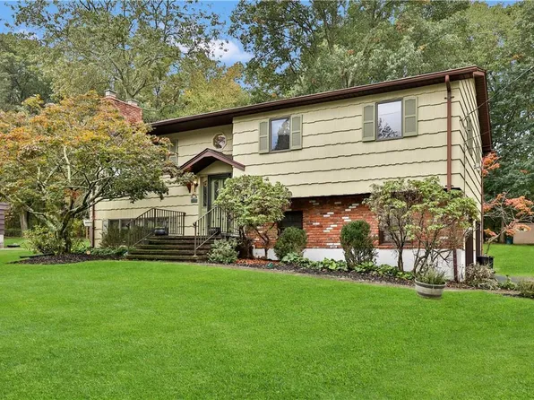 56 Theodore Roosevelt Drive, Blauvelt, NY 10913