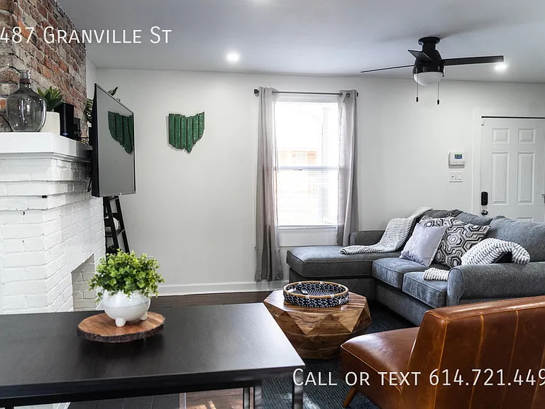 1487 Granville St — Photo 44