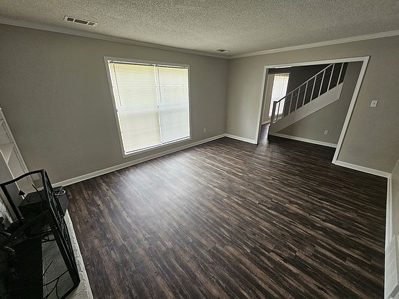 3rd image of 7411 Palgrave Ln