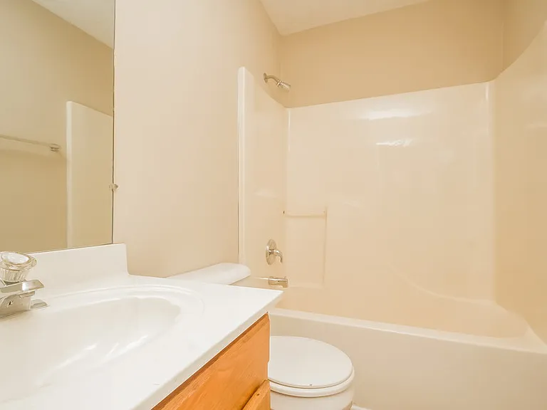 1215 Cedarbend Dr — Photo 12