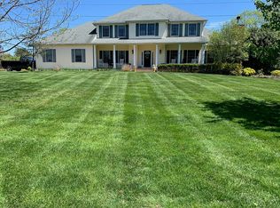 6 Twin Ponds Trl, Colts Neck, NJ 07722