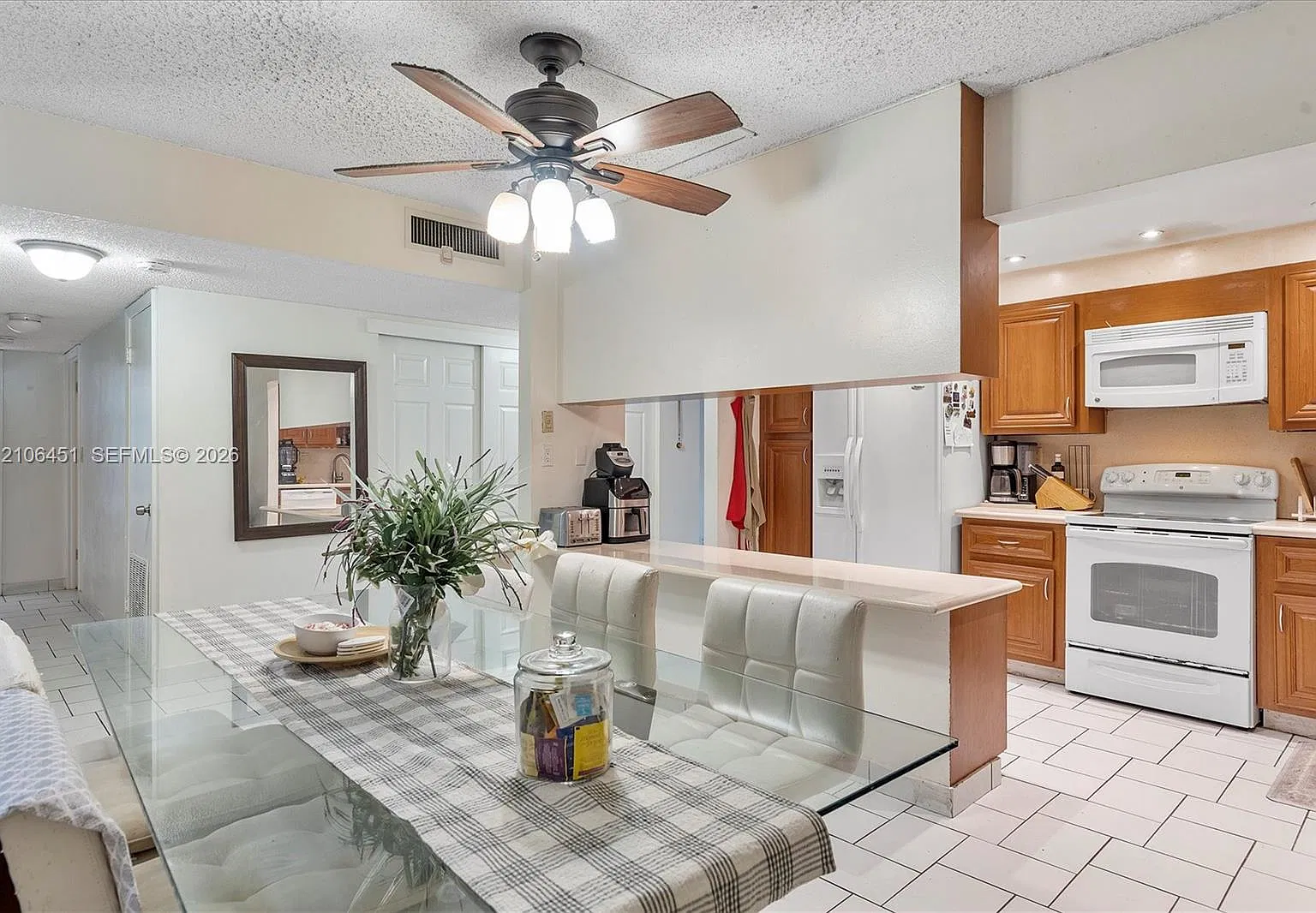20401 NE 30th Ave — Photo 3