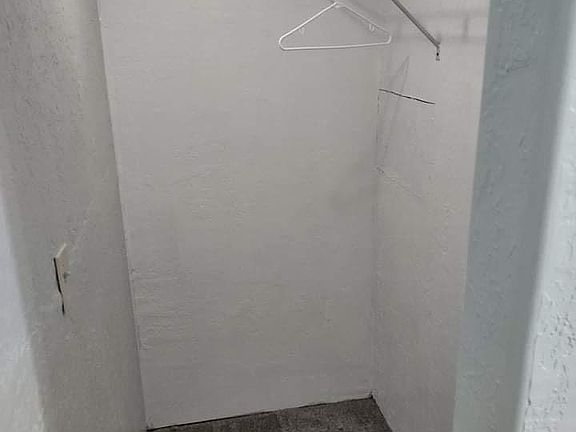 Walk in-closet
