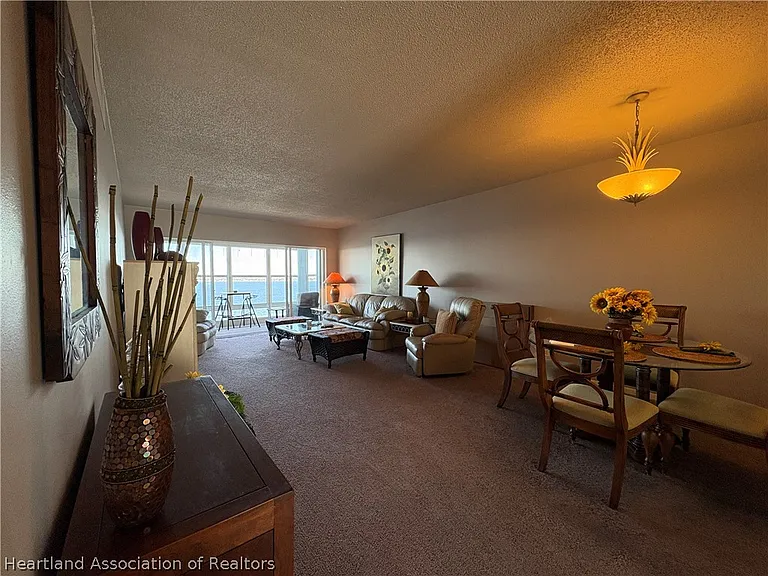 2131 Lakeview Dr #908 — Photo 6