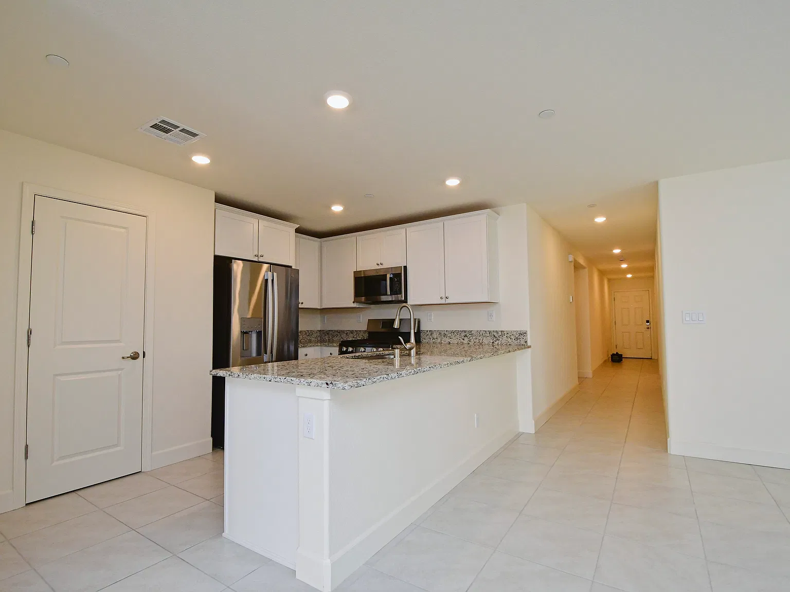 4 bed, 1668 sqft, $3,000 — Photo 2