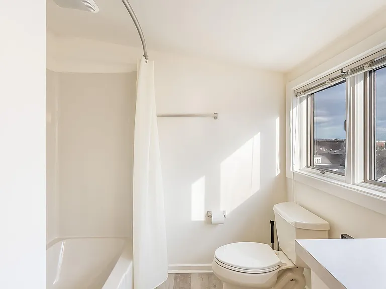 68 Pleasant St #3 — Photo 18