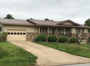 106 S Cardinal St, Harrison, AR 72601