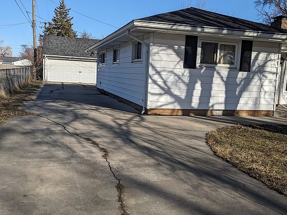 4th image of 82 Cedar Dr