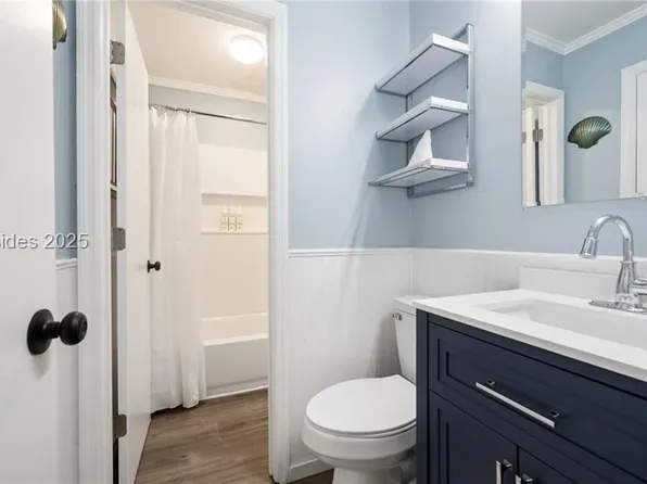 104 Cordillo Pkwy APT D1, Hilton Head Island, SC 29928