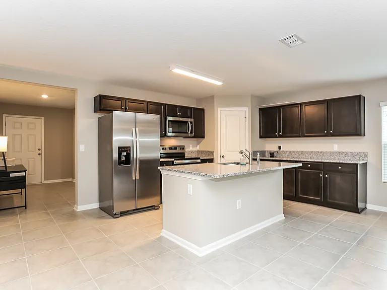 9208 Joannes Way — Photo 7