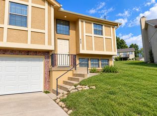 825/827 N. 89th Ct., Kansas City, KS 66112