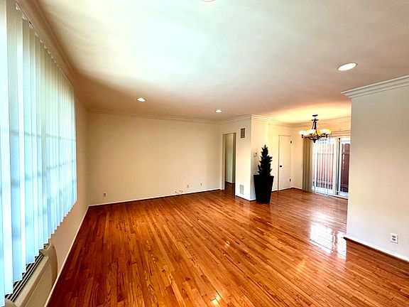 3rd image of 8130 Norton Ave #3