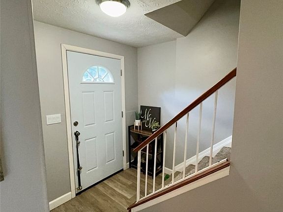 4th image of 4613 Cox Dr #A
