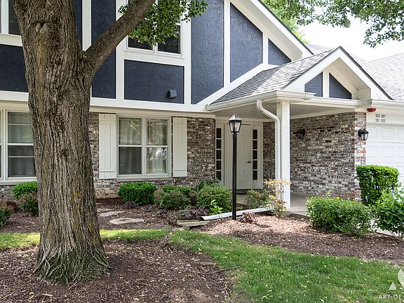2nd image of 257 Coventry Cir #136