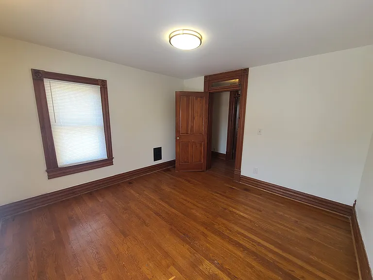450 Main St — Photo 22
