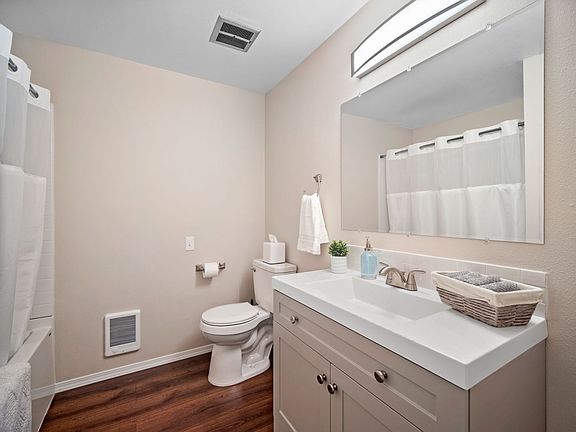 5th image of 225 E Westview Ave APT 4