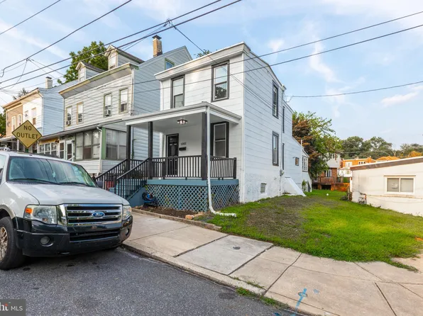1001 Woodside Ave, Upland, PA 19015