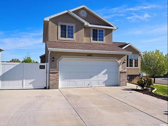 3rd image of 5432 W New Dawn Cir