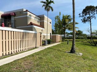 3770 Village Dr UNIT C, Delray Beach, FL 33445