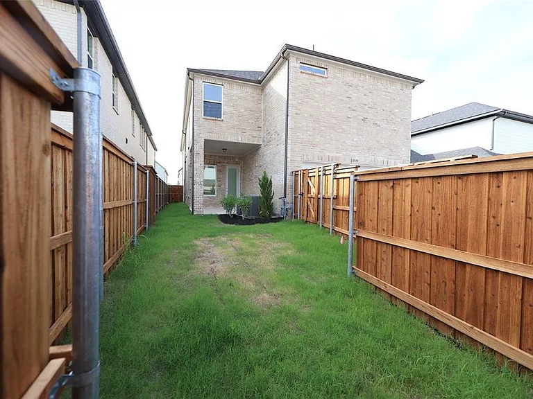 15579 Fringe Tree Rd — Photo 37
