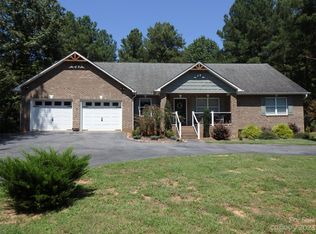 147 Greens Rd, Granite Falls, NC 28630