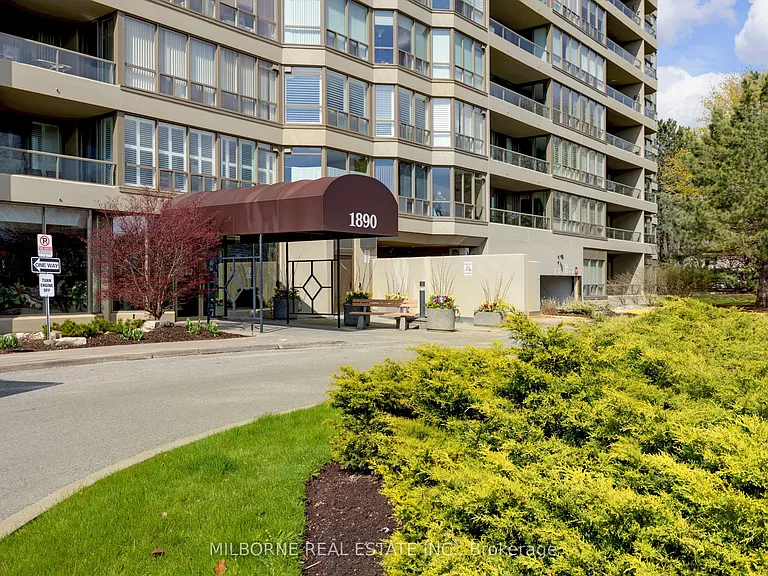 1890 Valley Farm Rd #507 — Photo 2