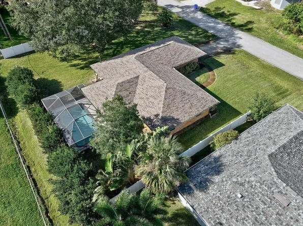 871 Salem Avenue, Sebastian, FL 32958