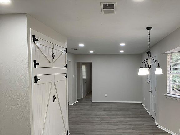 5th image of 1841 Larkspur Dr