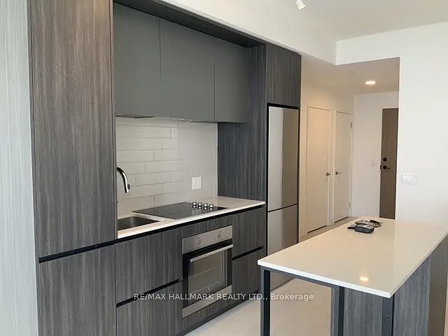 Du East. Boutique Condos by Daniels — Photo 3