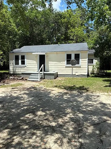 2850 Edgewood St Photo 1