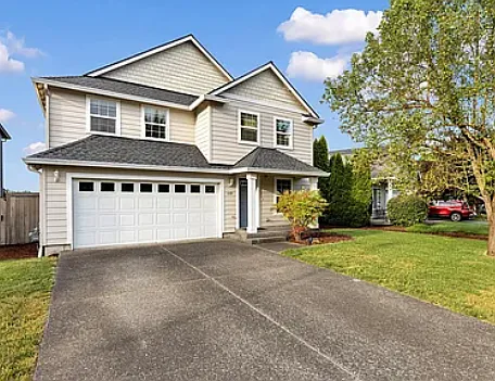 4 bed, 2.5 bath, 1901 sqft, $2,950 — Photo 2