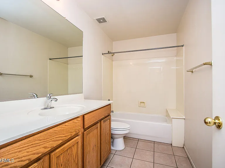 12522 W Grant St — Photo 16