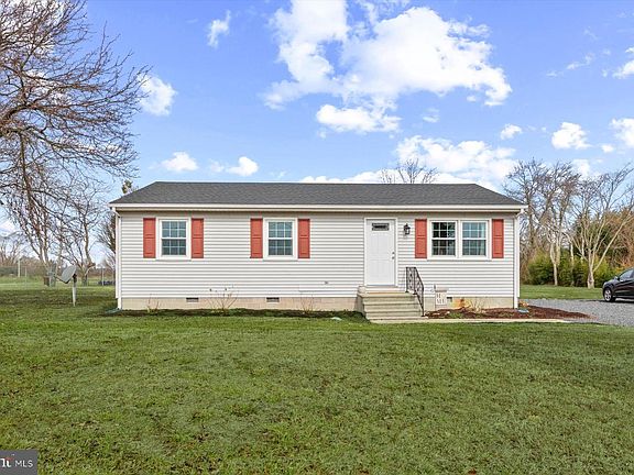 2nd image of 8870 Athol Rd