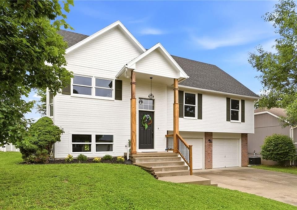 1st image of 207 Parkway Dr