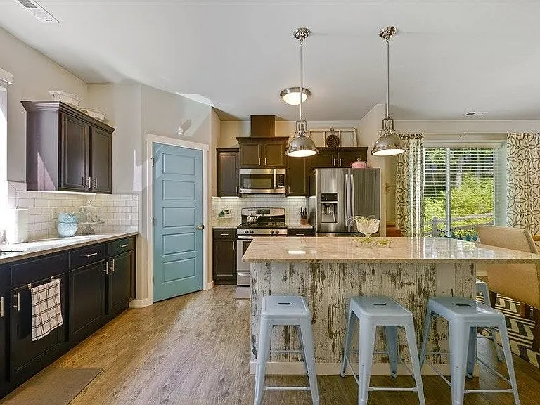 Kitchen 2