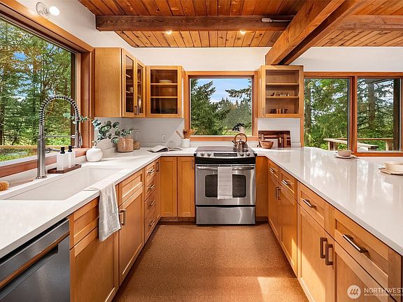 4th image of 22602 Old Mill Road SW