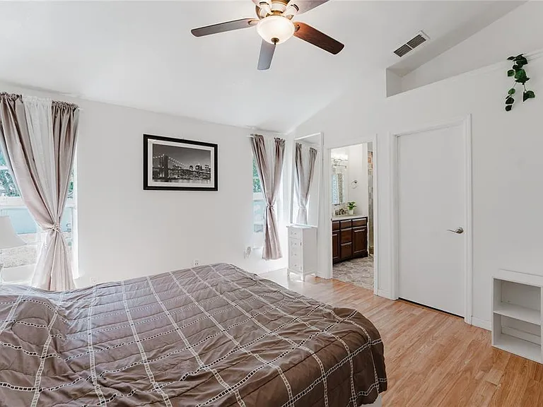 8859 Fort Jefferson Blvd — Photo 23
