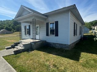 955 Riverside Dr, North Tazewell, VA 24630