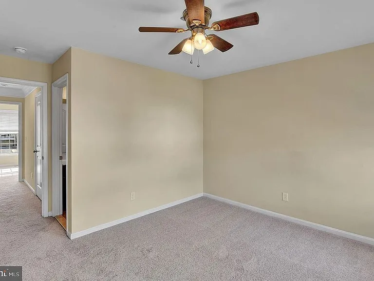 8891 Cherry St — Photo 27