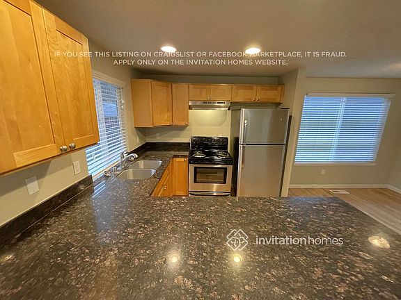 4th image of 1805 21st St NE