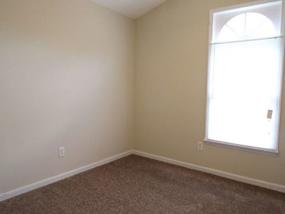 5th image of 5565 McCrossin Cir