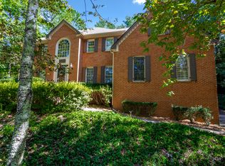 710 Old Park Pl, Roswell, GA 30075