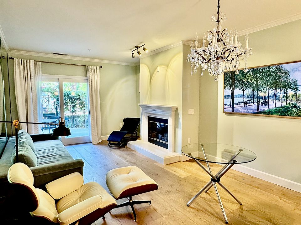 1st image of 38 3rd St APT 100