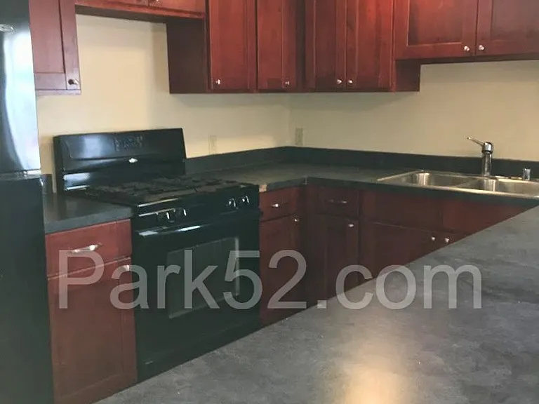 5502 27th St NE — Photo 5
